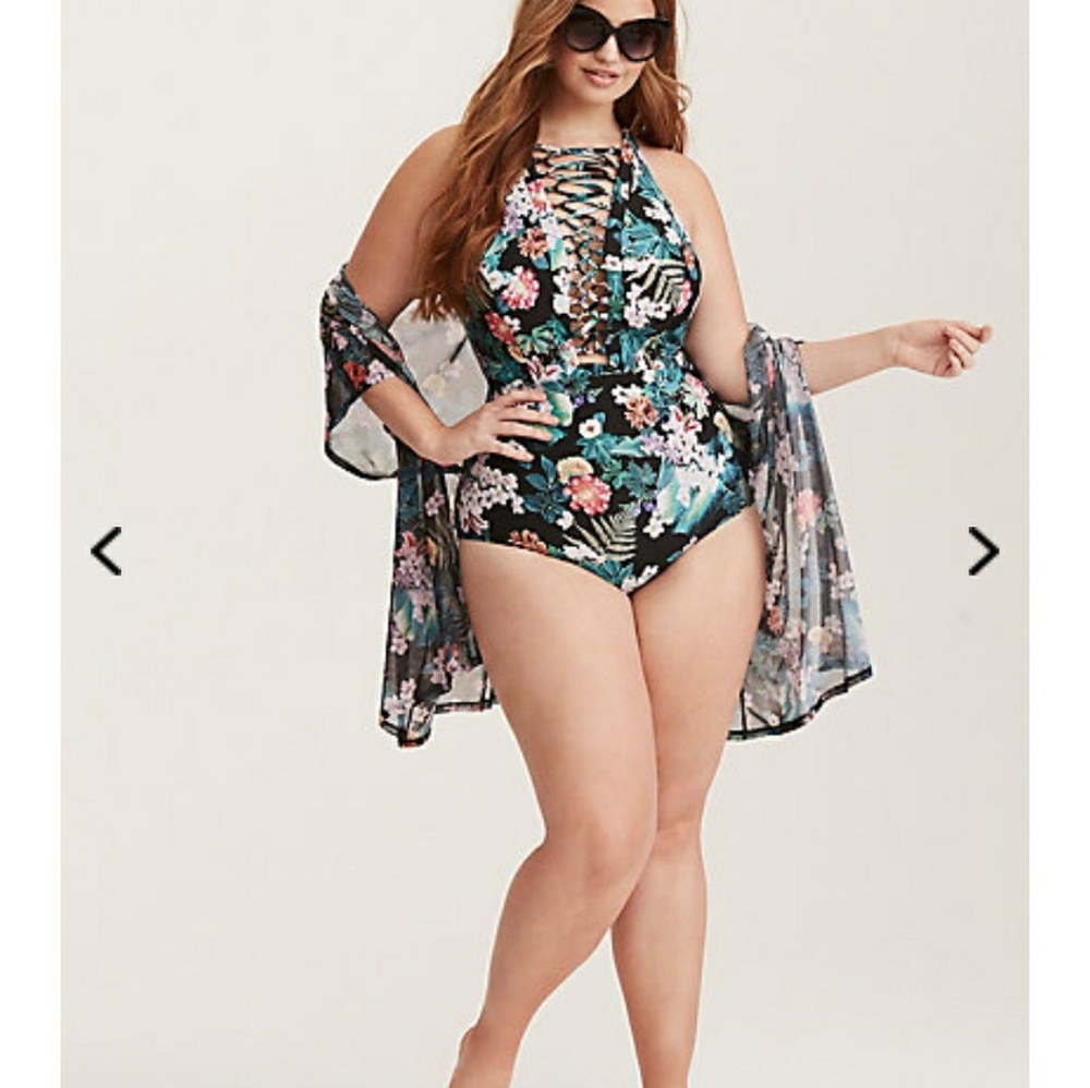 *SOLD* Sexy!! 1x Torrid Tropical Lattice Swimsuit - Picture 2 of 8